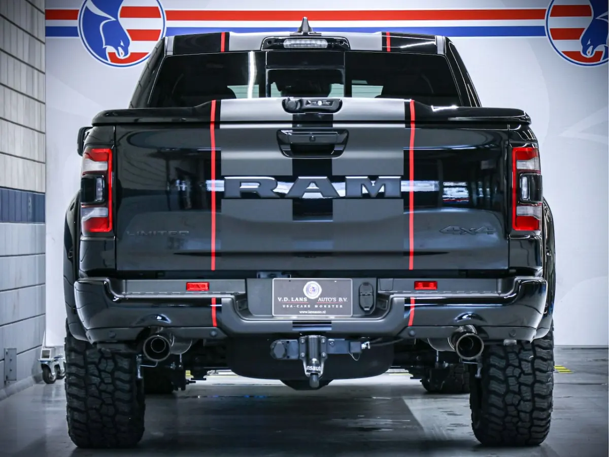 Limited Night Edition | Digitale cluster | 5.7L HEMI V8