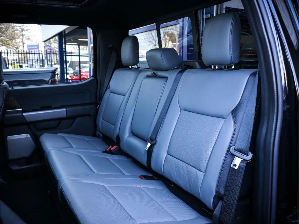 | 514 km. range Extended Range | Canadian Specs