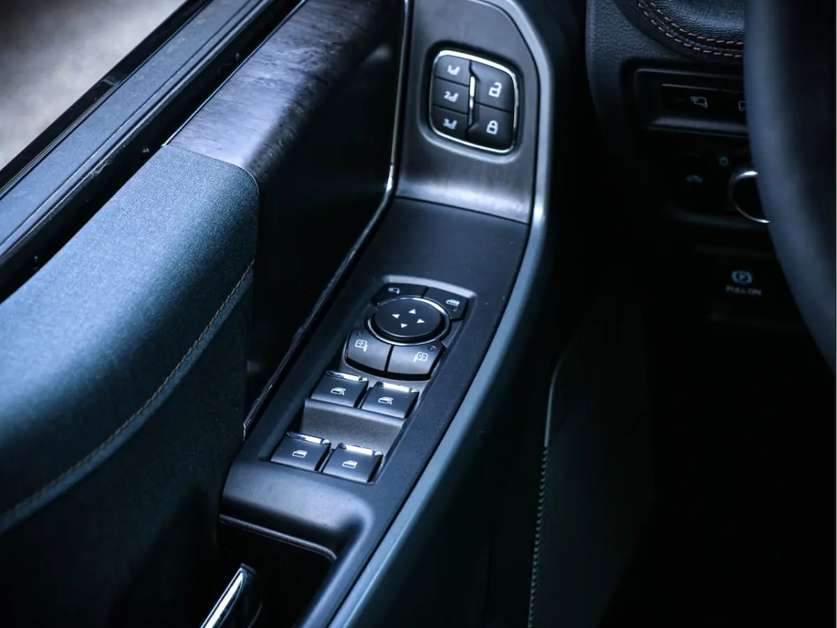 | 514 km. range Extended Range | Canadian Specs