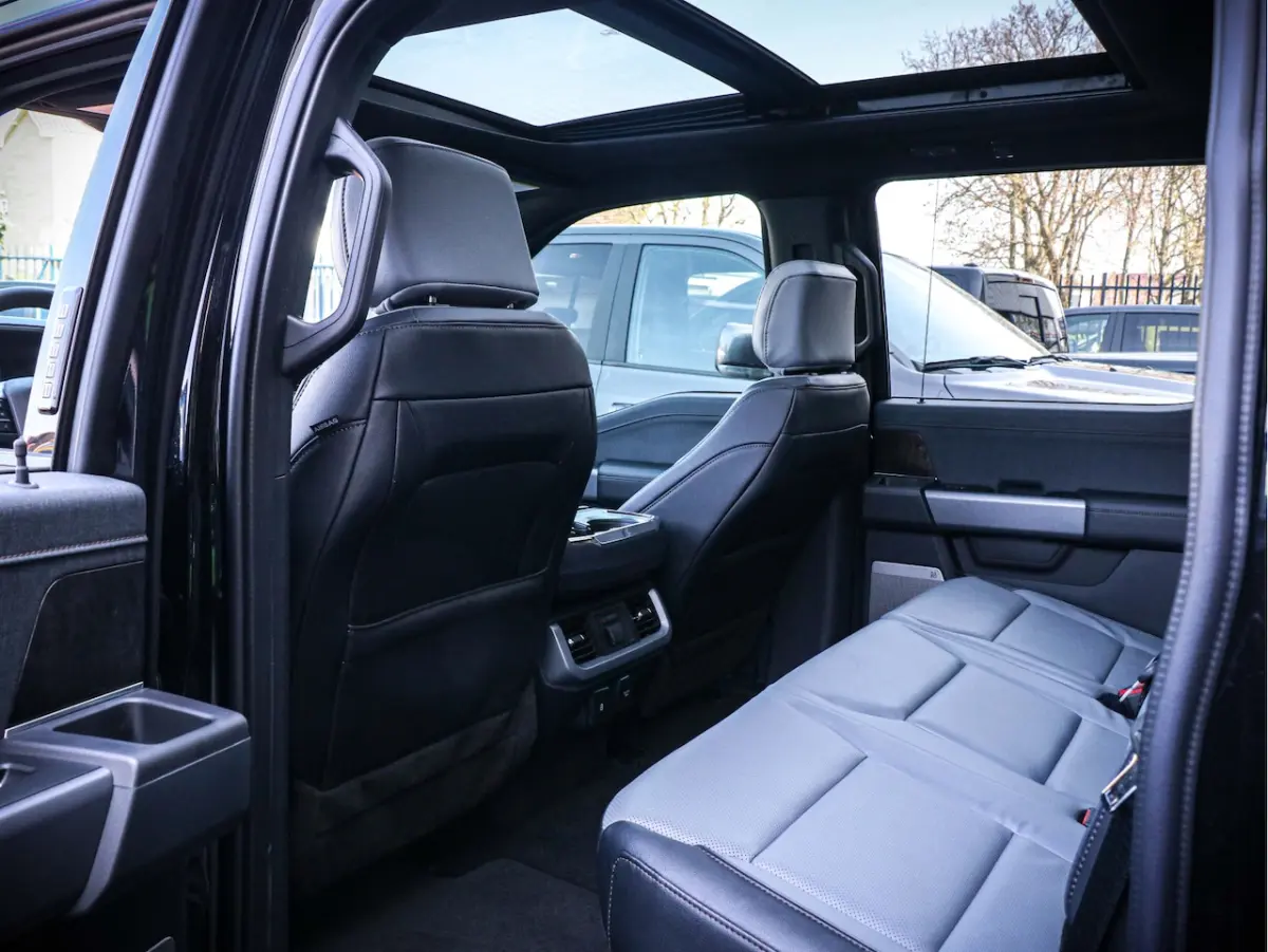 | 514 km. range Extended Range | Canadian Specs