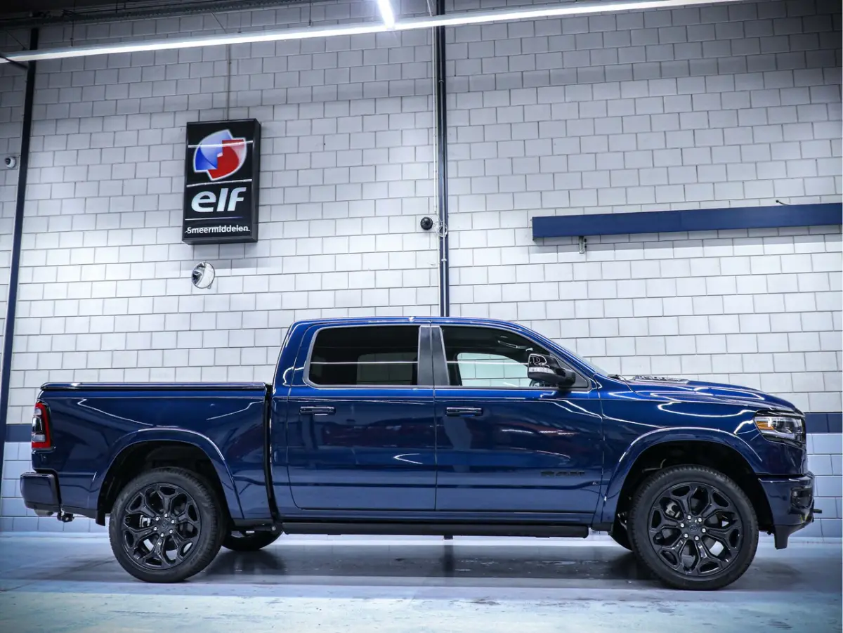 Crew Cab Limited Night Edition | Luchtvering | Head-up display Fully loaded