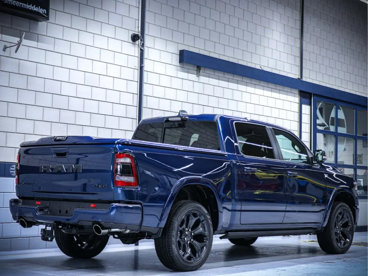 Crew Cab Limited Night Edition | Luchtvering | Head-up display Fully loaded