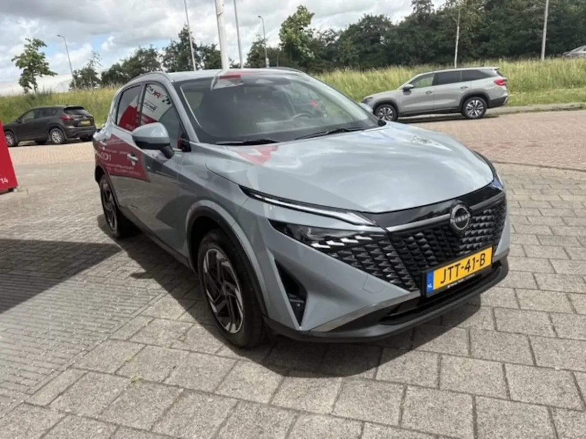 1.3 MHEV Xtronic N-Connecta | Navi | 360 Camera | Trekhaak | 26.962 km Dealeronderhouden