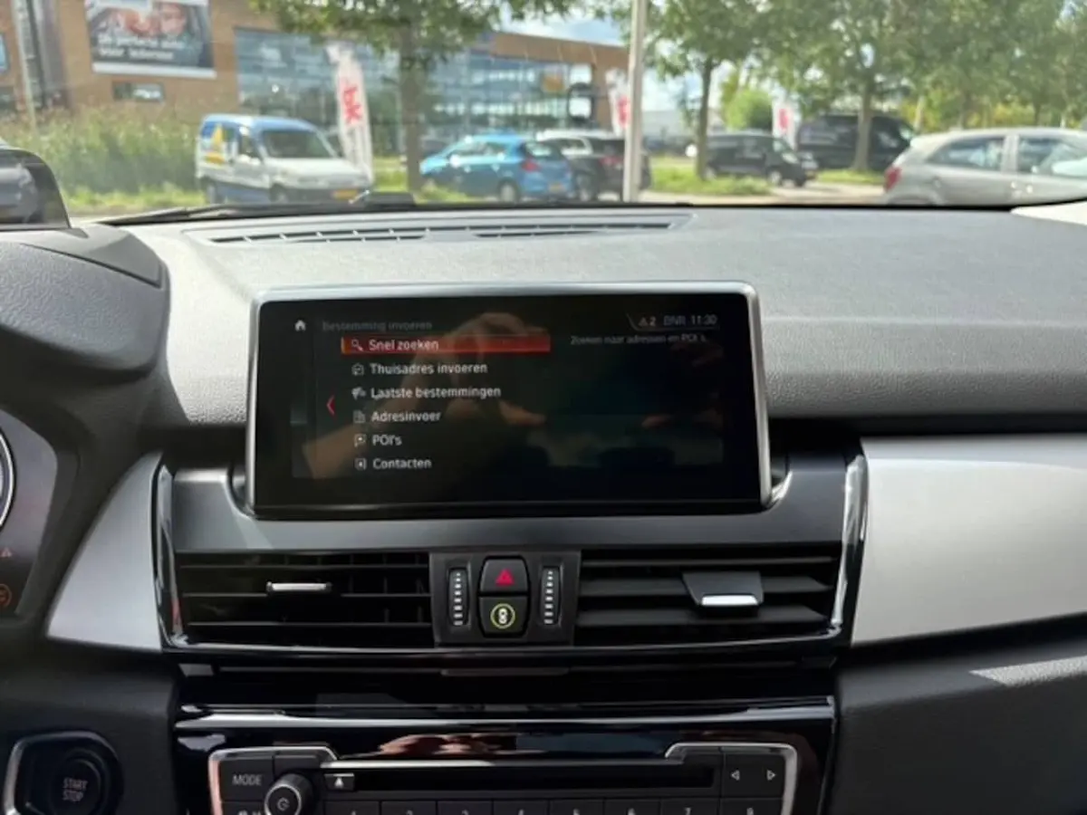225xe iPerformance | Navi | Cruise | Camera | 77.136 km Dealeronderhouden