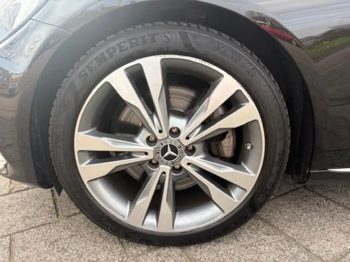 300 Ambition | Navi | Cruise | 77.058 km Dealeronderhouden