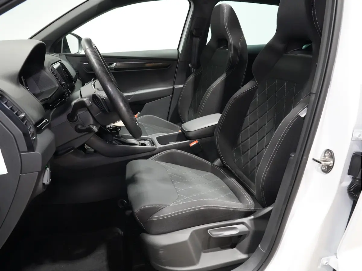 1.5 TSI ACT DSG Sportline Business Panorama | Camera | Stoel/Stuurverw. | Canton 303