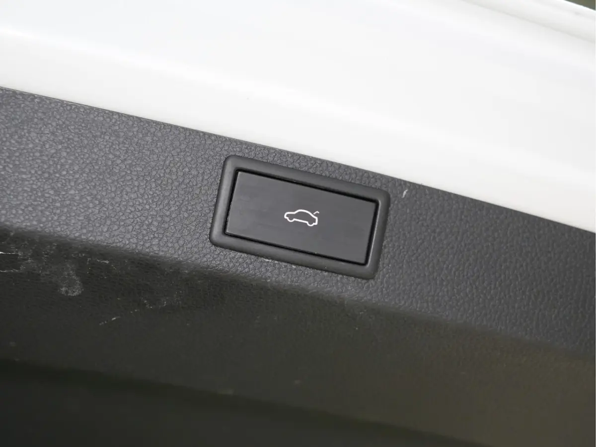 1.5 TSI ACT DSG Sportline Business Panorama | Camera | Stoel/Stuurverw. | Canton 303