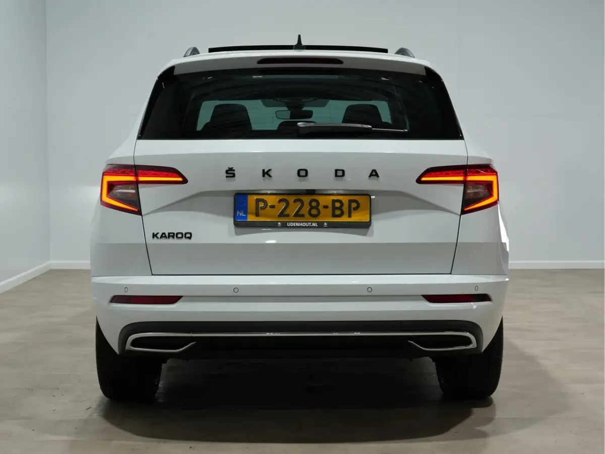 1.5 TSI ACT DSG Sportline Business Panorama | Camera | Stoel/Stuurverw. | Canton 303
