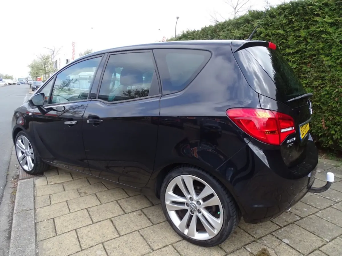 1.4 Turbo Cosmo-Navi-Trekhaak-