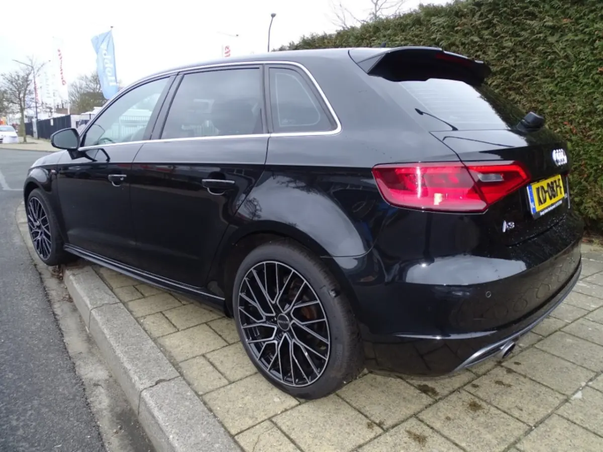 1.2 TFSI ADRENALIN - 110 Pk-Navi-Cruise-LED-Blth-Media-PDC-Came