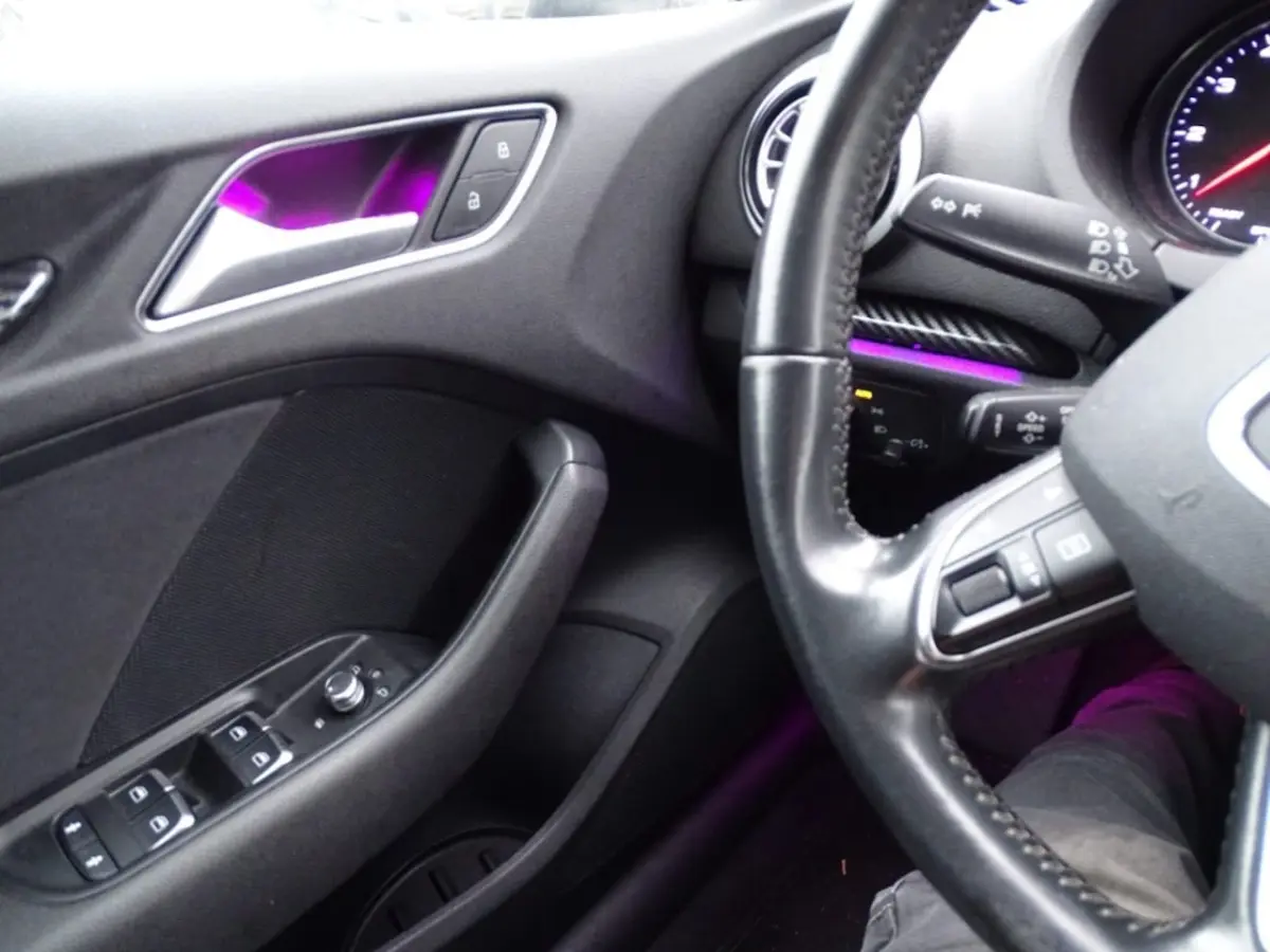 1.2 TFSI ADRENALIN - 110 Pk-Navi-Cruise-LED-Blth-Media-PDC-Came