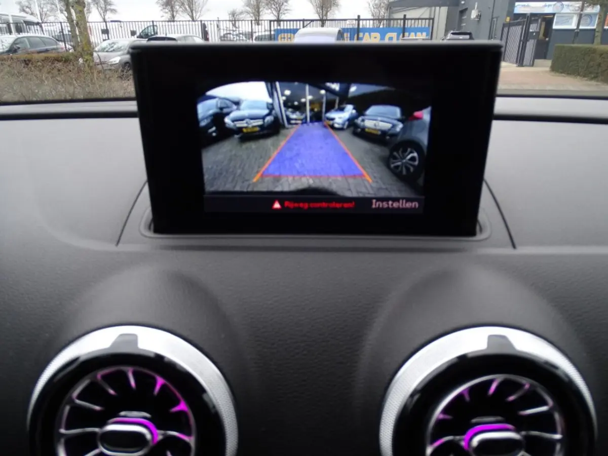 1.2 TFSI ADRENALIN - 110 Pk-Navi-Cruise-LED-Blth-Media-PDC-Came