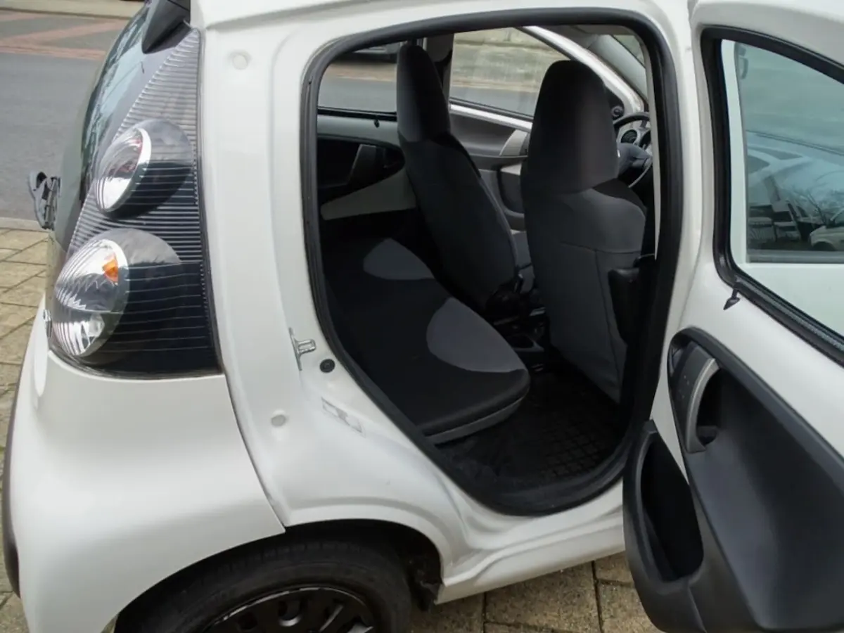 1.0 ATTRACTION -Airco-85250 Km