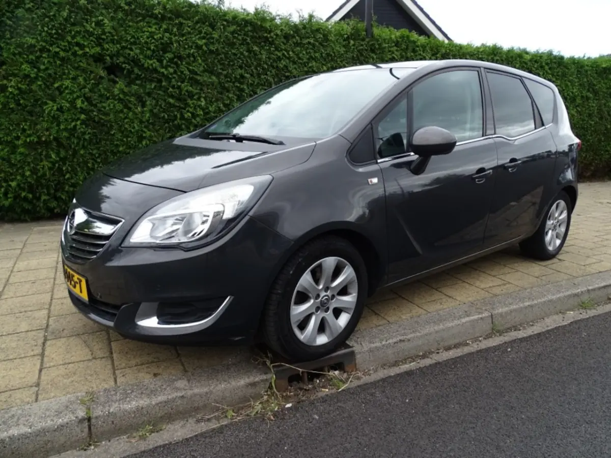1.4 Turbo 140 pk COSMO-Navi-Blth-Cruise-Camera-Trekhaak