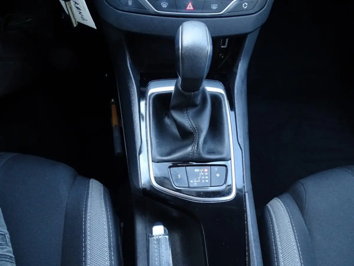 1.2 SW STYLE 131 Pk -Navi-Cruise-Pdc-Media app-Usb-Blt