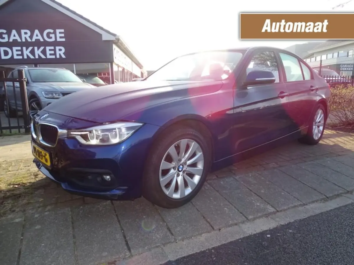 318I EXECUTIVE-Automaat-Navi-Media-Pdc-Blth-Cruise-Clima