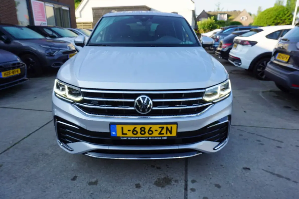 1.5 TSI 150pk DSG R-Line Business+ El.wegklapbare trekhaak Camrea
