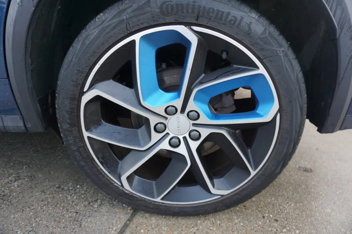 1.5TD 261pk PHEV 7DCTH 360 camera Panoramadak