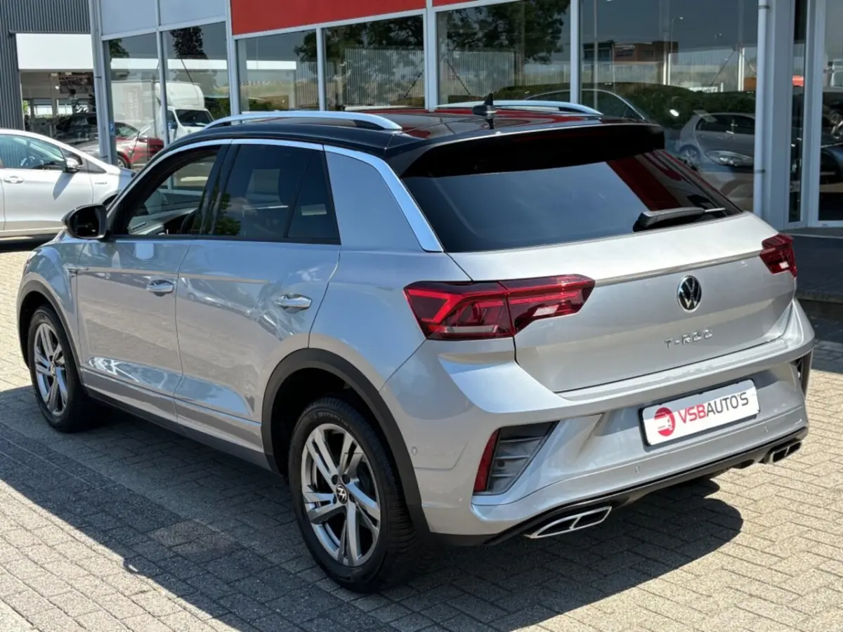 1.0 TSI R-LINE FACELIFT NAVI CAMERA CARPLAY DIGITALE SCHERM AIRCO LMV P