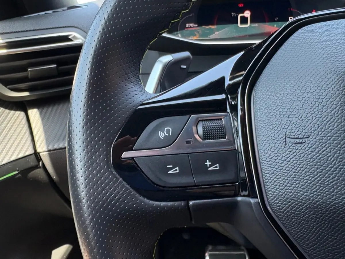 1.2 PURETECH 130PK AUT. GT TREKHAAK NAVI CAMERA CARPLAY AIRCO LMV PDC