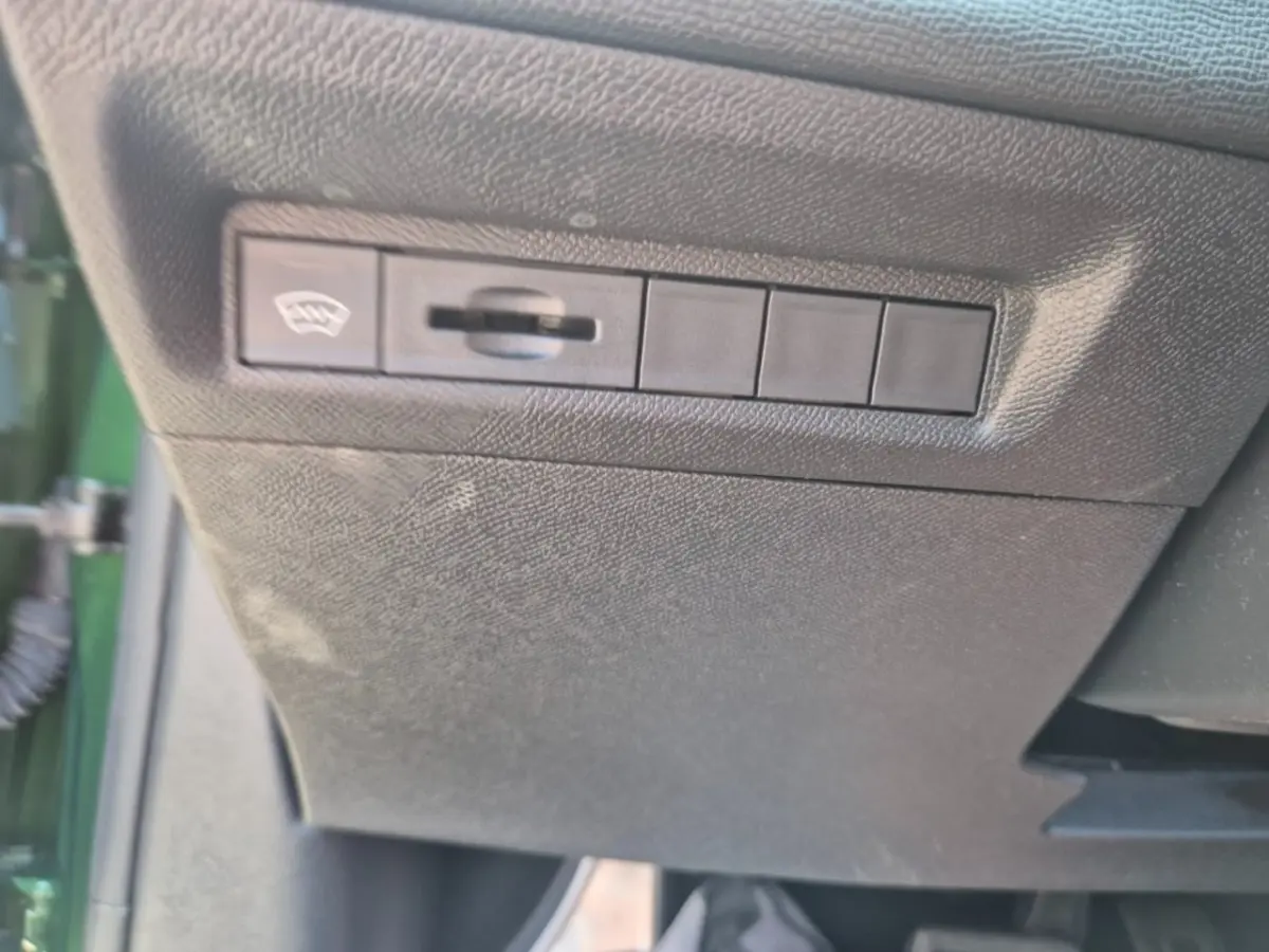 1.2 PURETECH AUT. 130PK GT LED NAVI CAMERA CARPLAY AIRCO LMV PDC