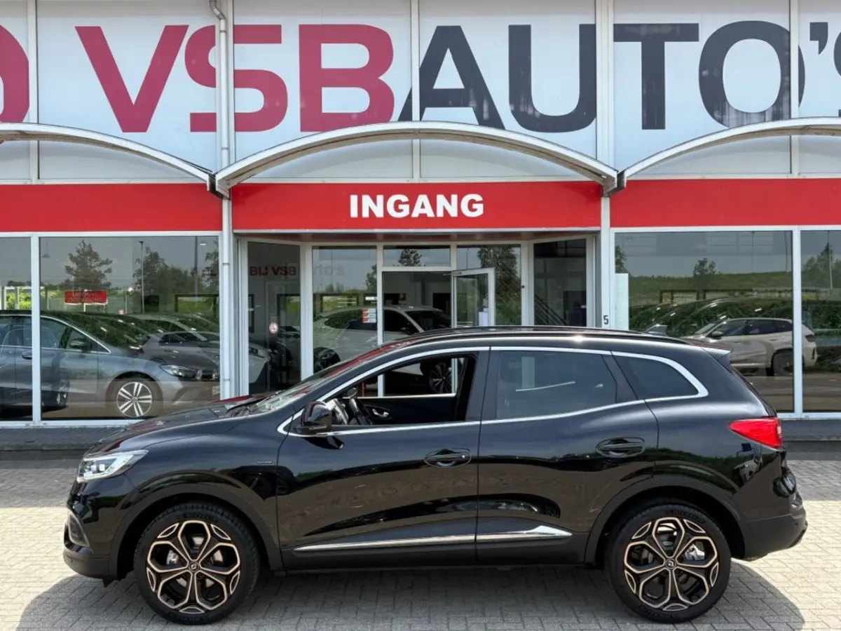 1.3 TCE AUT. BLACK EDITION 140PK HALF-LEER NAVIGATIE CAMERA AIRCO LMV PDC