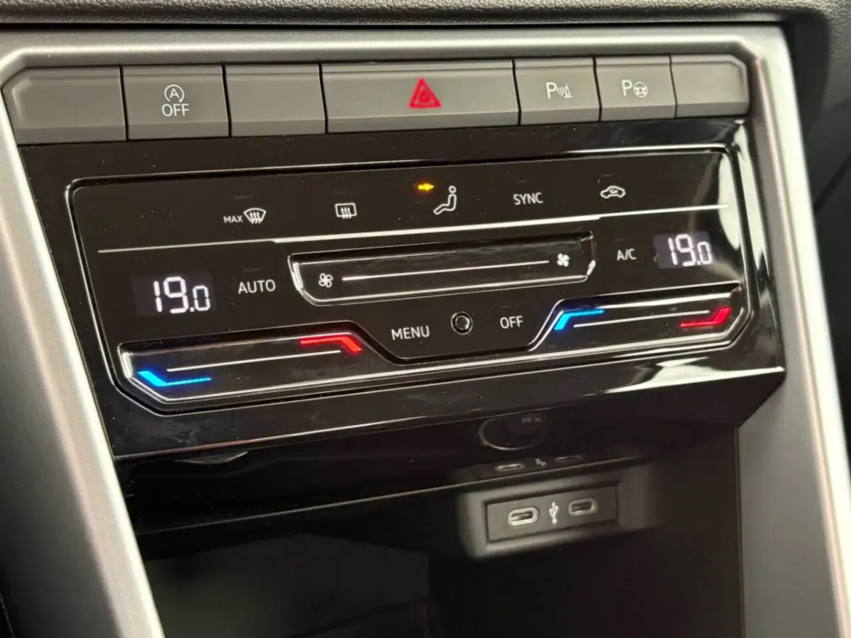 1.5 TSI ACT AUT. FACELIFT LED NAVI CARPLAY CAMERA AIRCO CRUISE LMV PDC