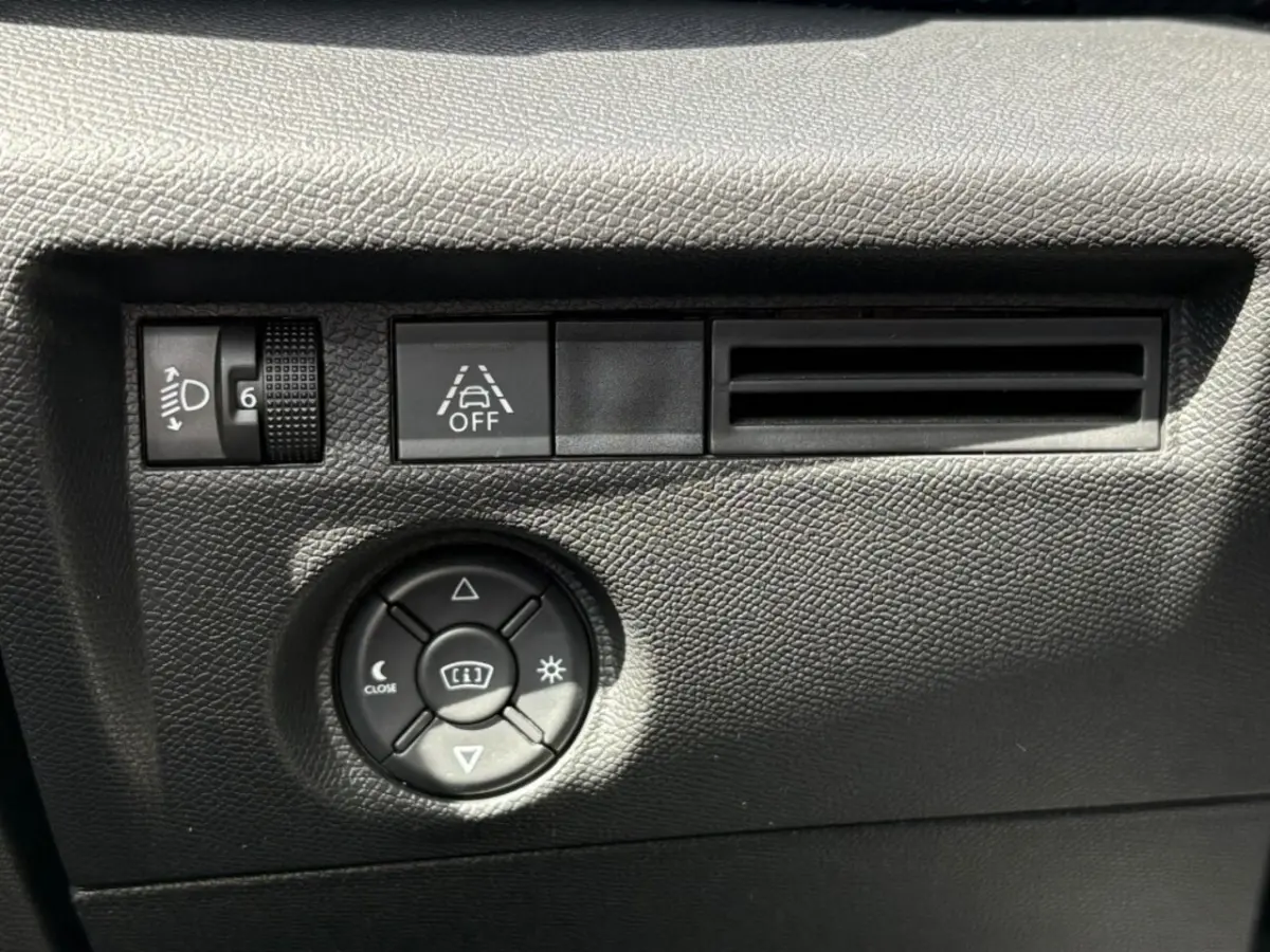 1.2 SHINE AUT. 130PK HEAD UP DISS LEER NAVI CAMERA CARPLAY AIRCO