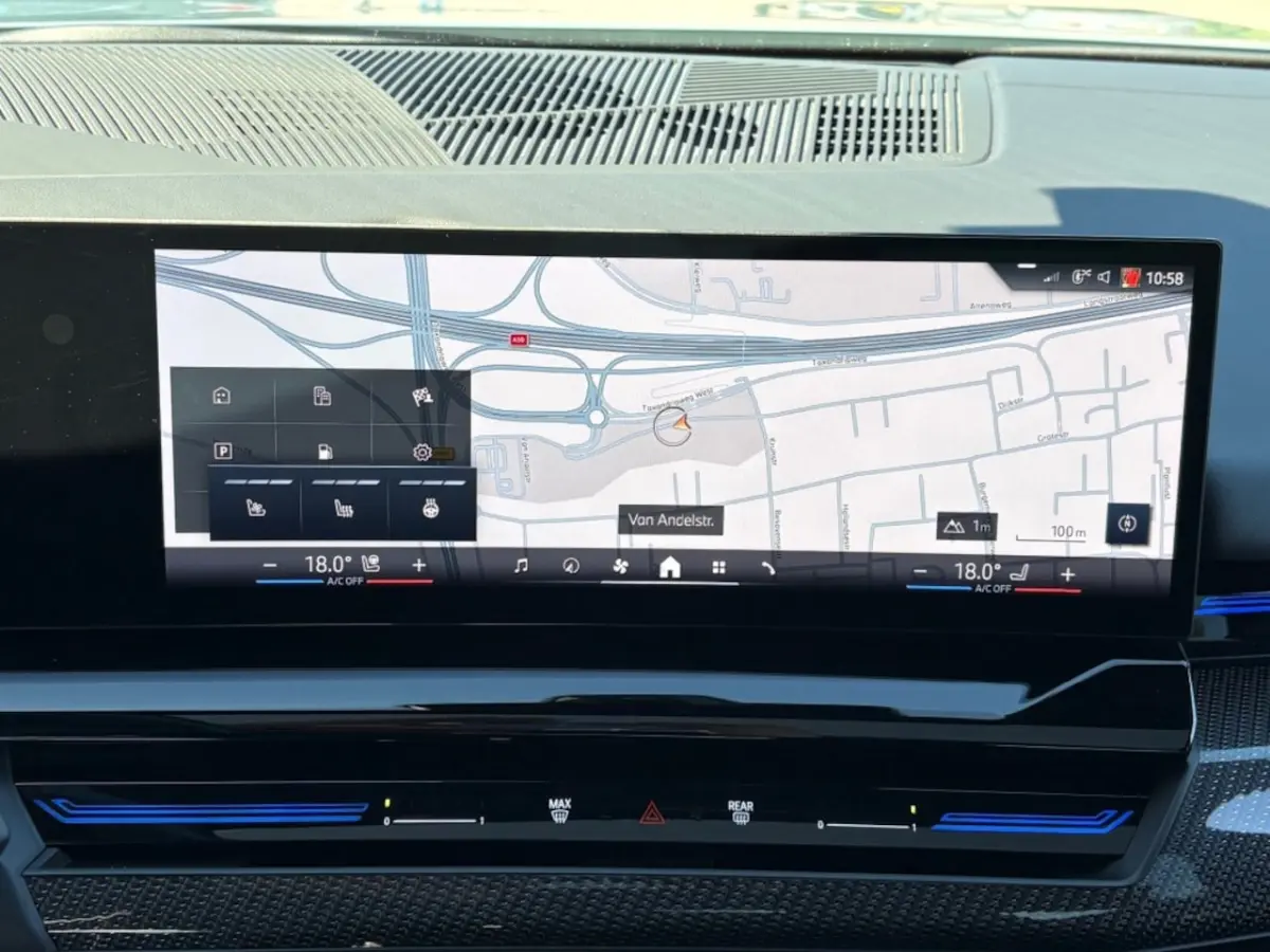 520I AUT. M SPORTPAKKET PRO PANO-DAK LEER HEAD-UP NAVI CAMERA CARPLAY MEMORY HK SOUND