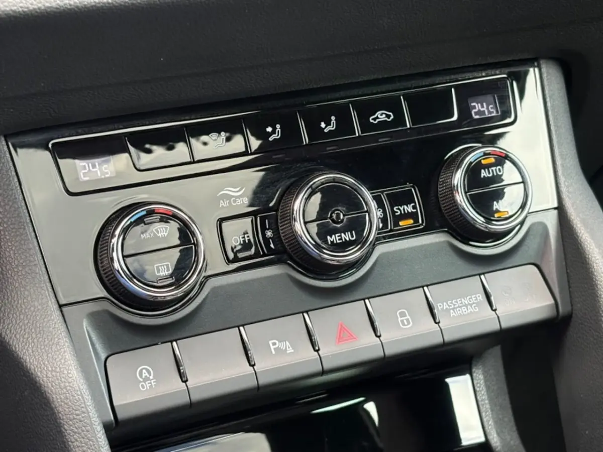 1.5 TSI ACT 150PK AUT. SPORT-LINE PANO-DAK NAVI CAMERA DIGITAL-COCKPIT CARPLAY AIRCO LMV P