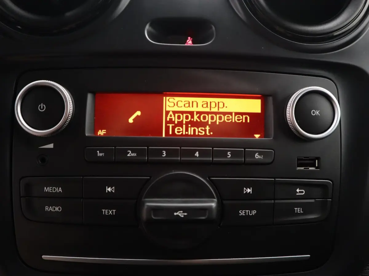 1.5 Blue dCi 90 Solid 1STE EIG / TREKHAAK / AIRCO / BLUETOOTH / ELEK RAMEN / NL-AUTO