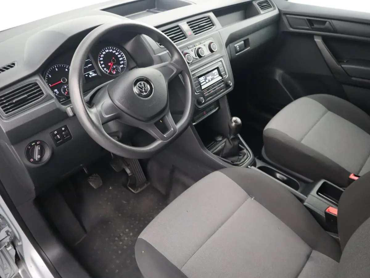 2.0 TDI L2H1 BMT Trendline TREKHAAK / AIRCO / ELEK RAMEN / BLUETOOTH / NL-AUTO