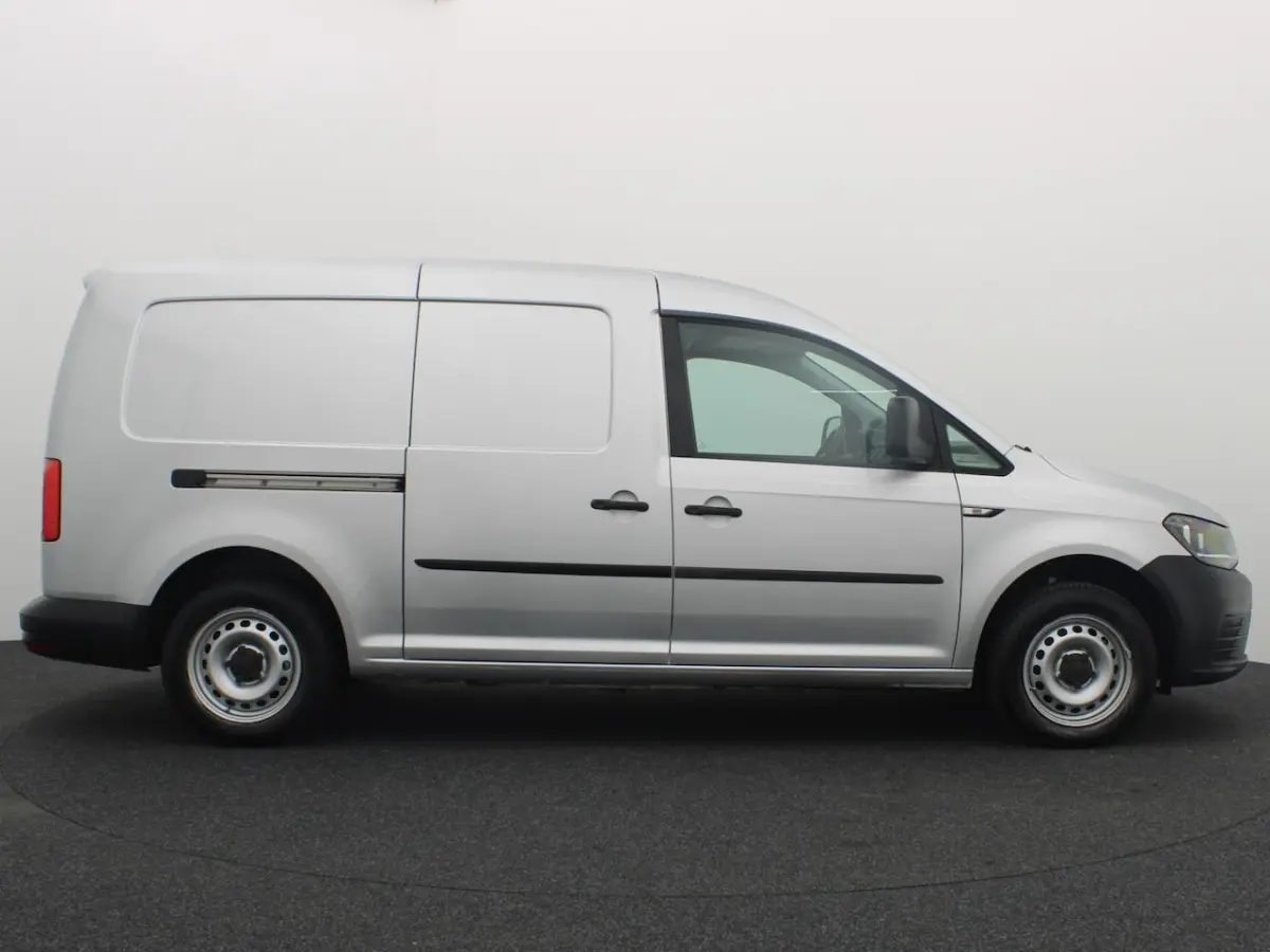 2.0 TDI L2H1 BMT Trendline TREKHAAK / AIRCO / ELEK RAMEN / BLUETOOTH / NL-AUTO