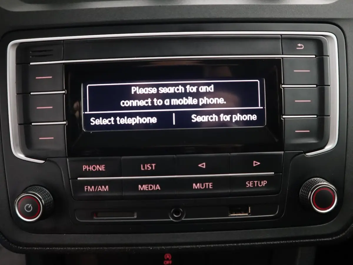 2.0 TDI L2H1 BMT Trendline TREKHAAK / AIRCO / ELEK RAMEN / BLUETOOTH / NL-AUTO