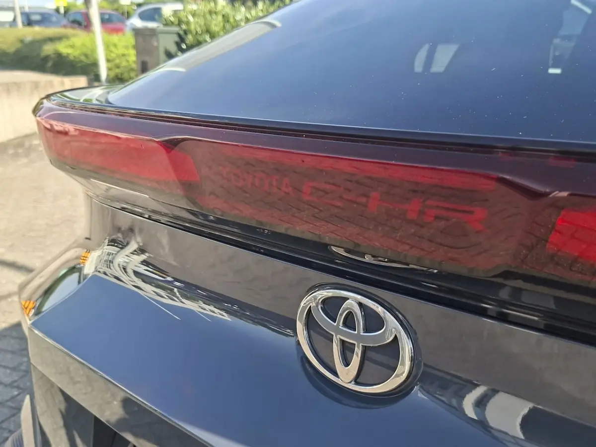 1.8 Hybrid 140 Dynamic navigtatie / camera /