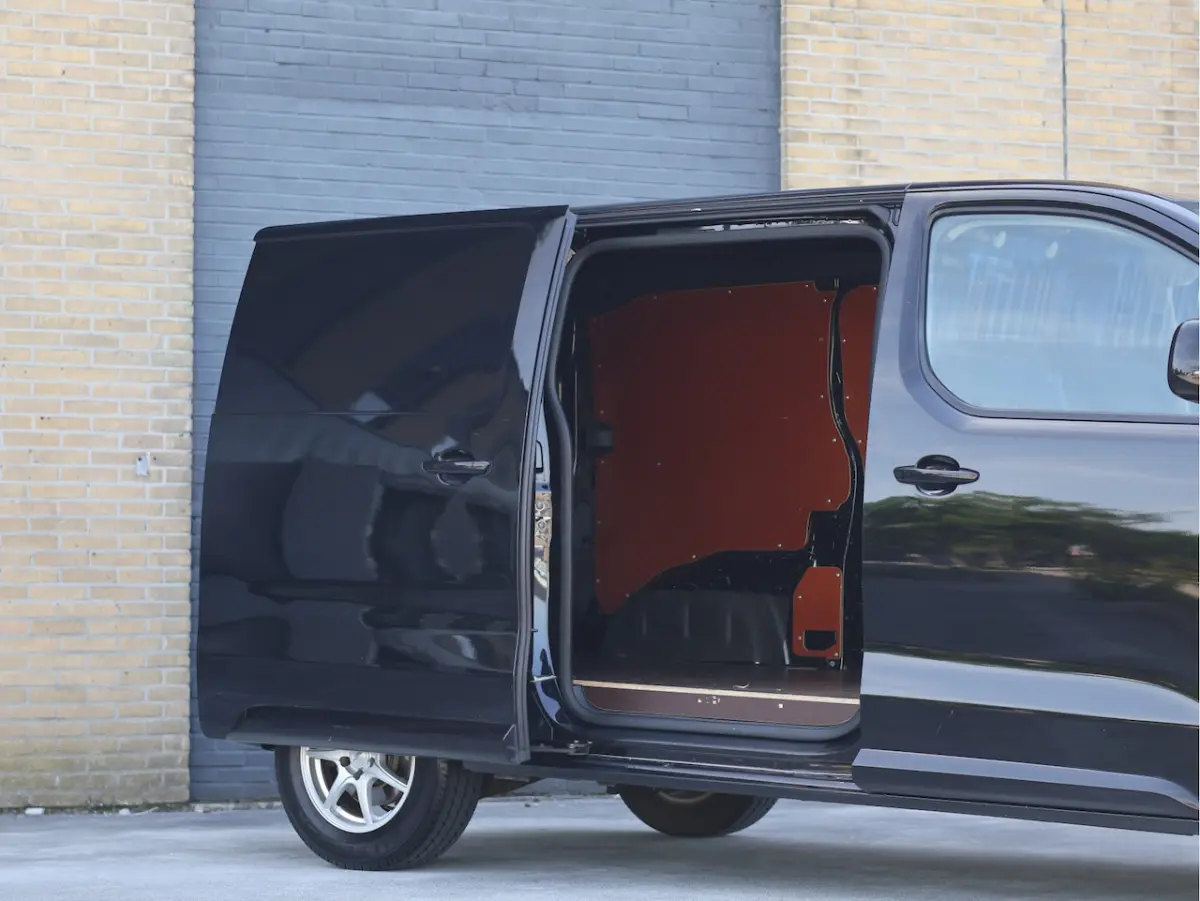 231S 2.0 BlueHDI 120 Pro | Cruise | Airco | Distributie v.v. |
