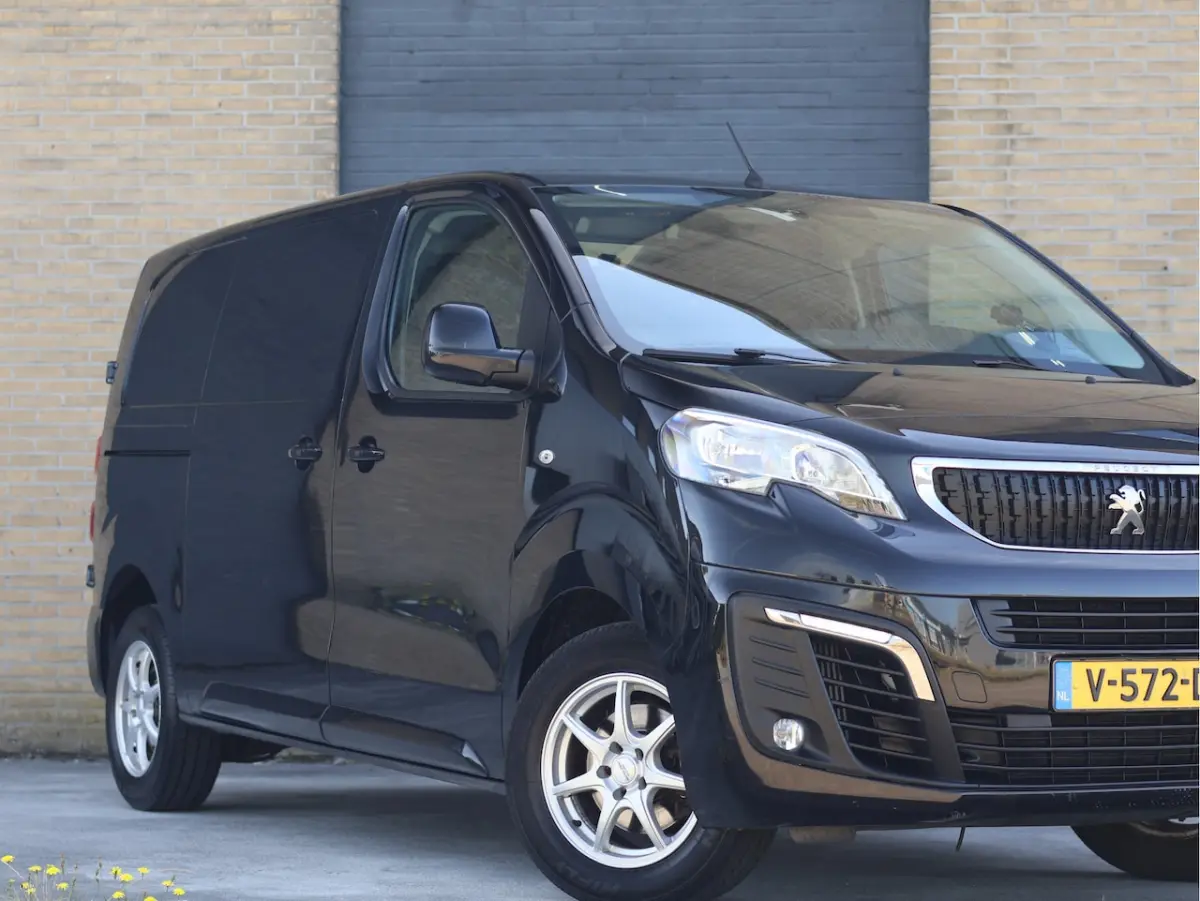 231S 2.0 BlueHDI 120 Pro | Cruise | Airco | Distributie v.v. |