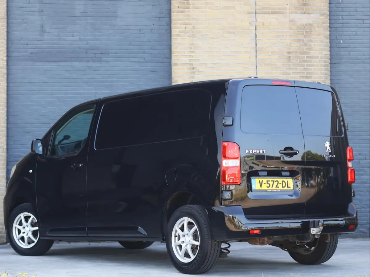 231S 2.0 BlueHDI 120 Pro | Cruise | Airco | Distributie v.v. |