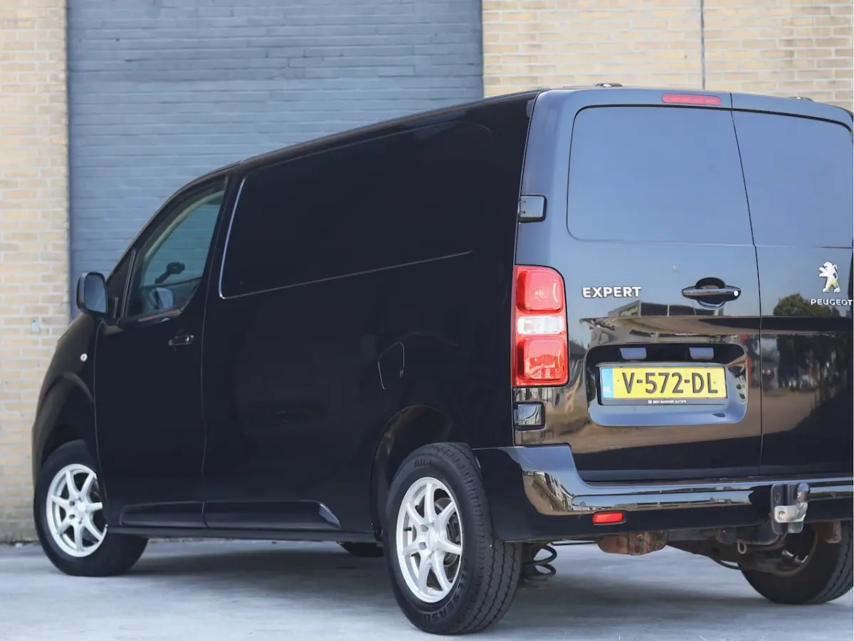 231S 2.0 BlueHDI 120 Pro | Cruise | Airco | Distributie v.v. |