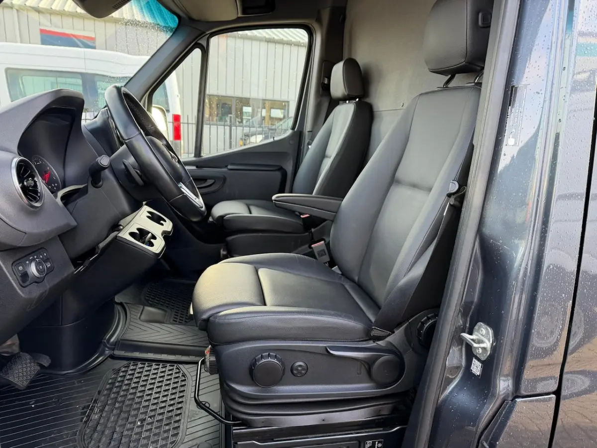 319 CDI L3H2 2x Schuifdeur | Aut. | Distronic | LED | Mbux | 2x Gev. Stoel