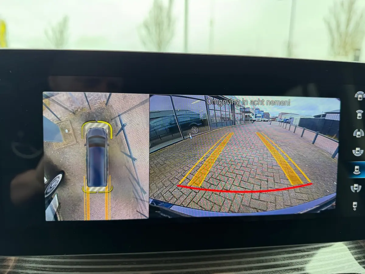 300d 4-MATIC L3 XXL DC | Avantgarde | 360Â° Camera | Mbux