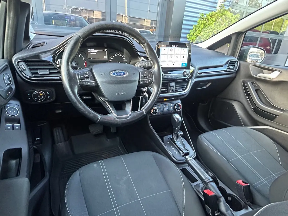 1.0 EcoBoost Titanium AUTOMAAT|APPLECARPLAY|16inch-LM VELGEN|CRUISE|STOELVERWARMING|PDC|NA