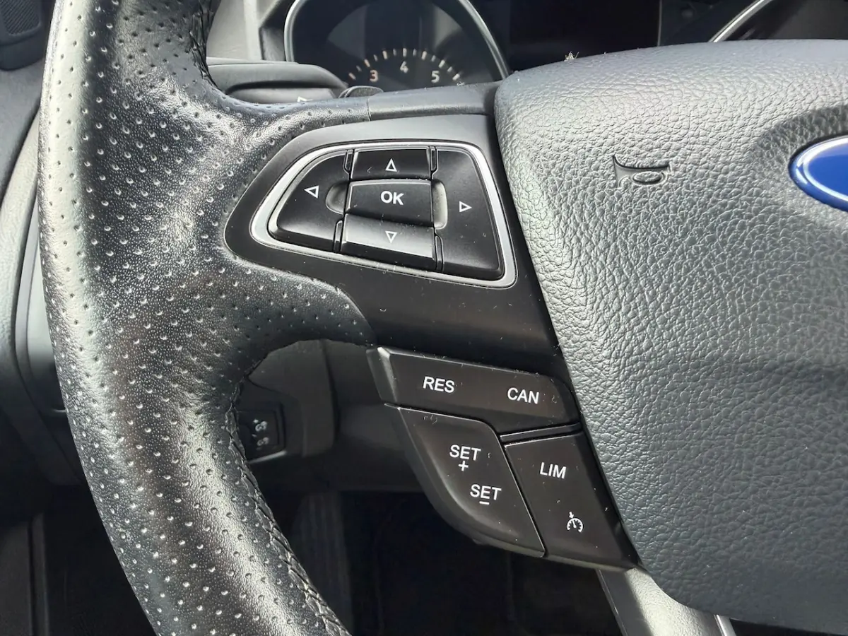 1.0 EcoBoost ST Line Business Automaat|STOEL&STUURVERWARMING||Navi|Cruise