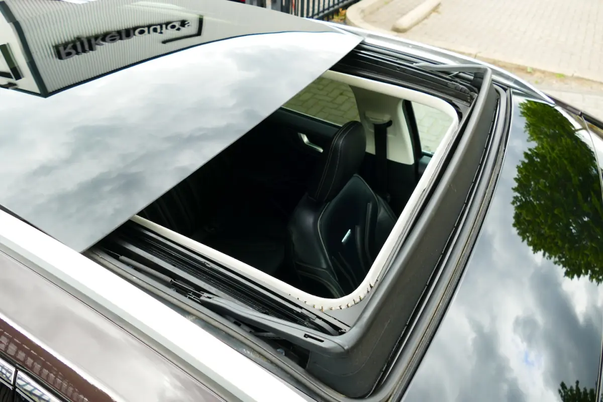 1.0 125pk Vignale. Panodak, Adap Cruise, B&O, Leer, Stoel&StuurVerw, 18"LMV, Haak 1000kg