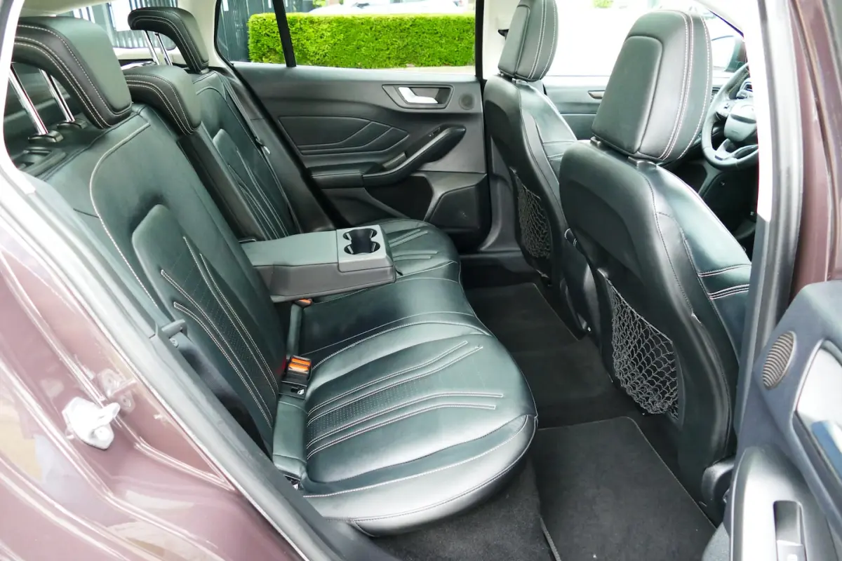 1.0 125pk Vignale. Panodak, Adap Cruise, B&O, Leer, Stoel&StuurVerw, 18"LMV, Haak 1000kg