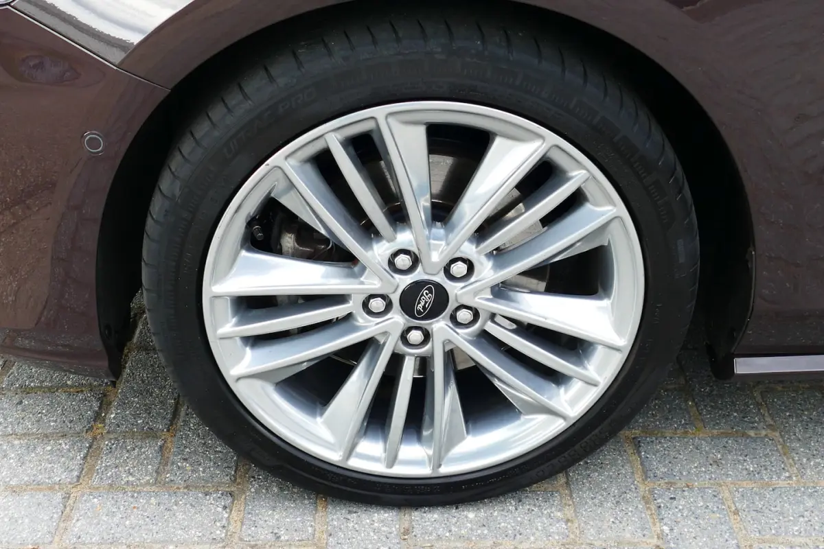 1.0 125pk Vignale. Panodak, Adap Cruise, B&O, Leer, Stoel&StuurVerw, 18"LMV, Haak 1000kg