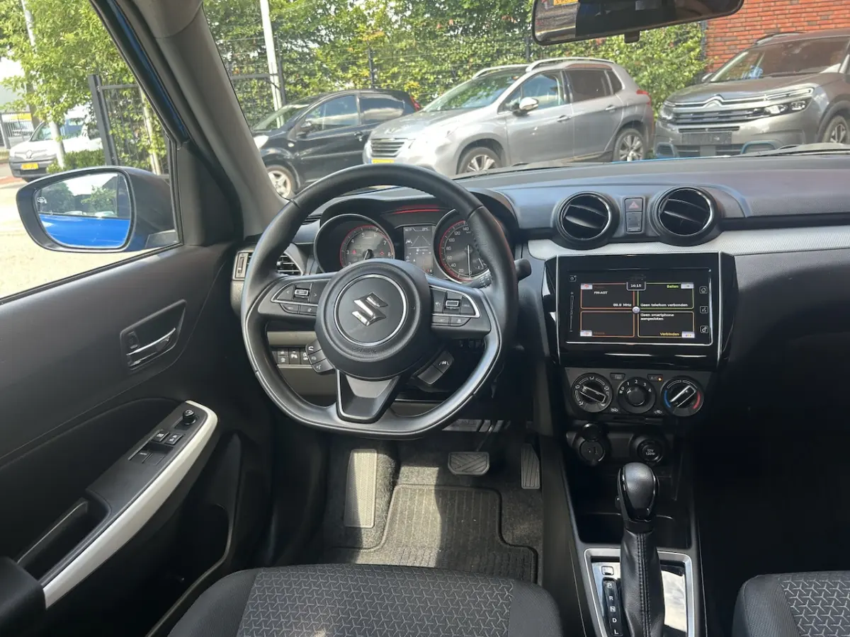 1.2 Style Smart Hybrid // CAMERA // APPLE CARPLAY - ANDROID AUTO // STOELVERWARMING // AIR