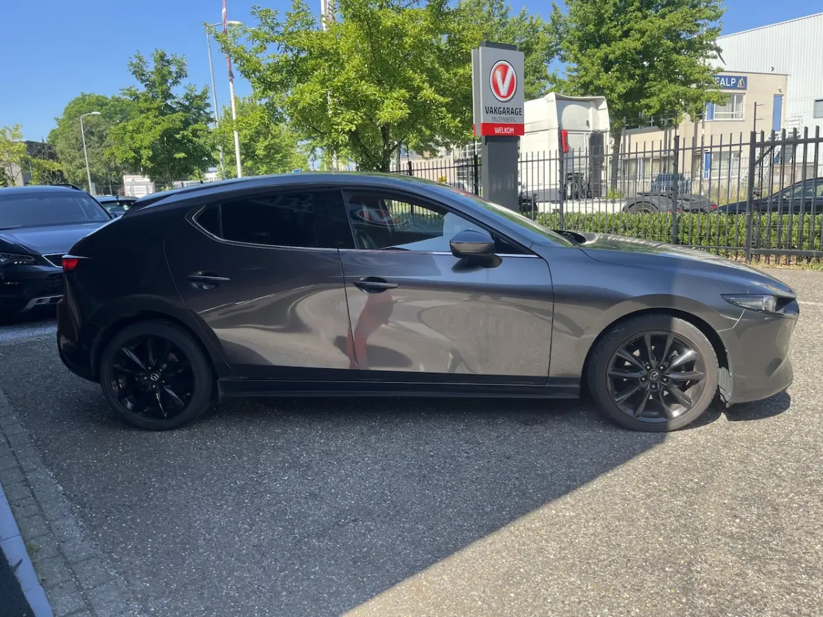 3 2.0 e-SkyActiv-X M Hybrid 180 Luxury // HEAD-UP DISPLAY // DODEHOEK // BOSE // ELEK.STOE