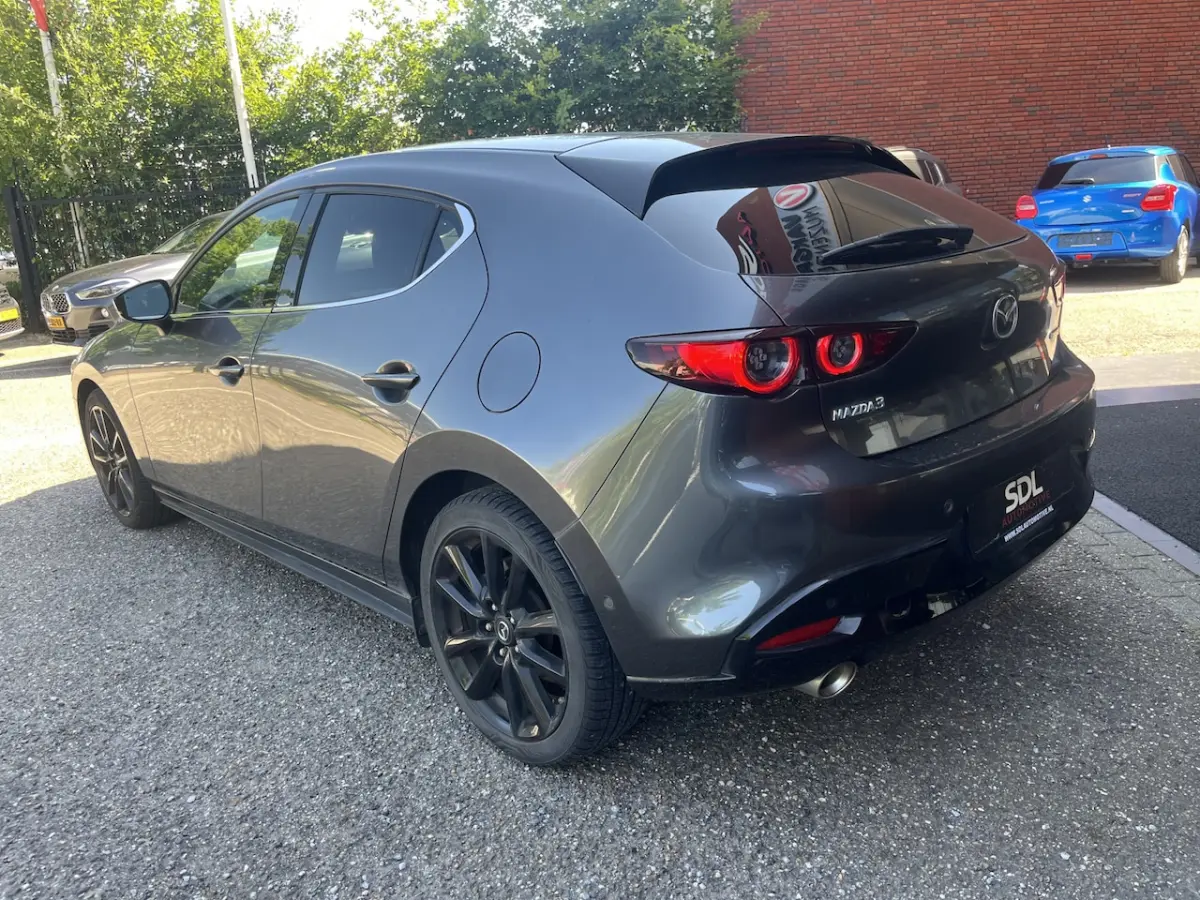 3 2.0 e-SkyActiv-X M Hybrid 180 Luxury // HEAD-UP DISPLAY // DODEHOEK // BOSE // ELEK.STOE