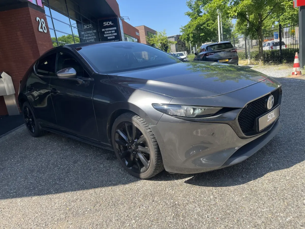 3 2.0 e-SkyActiv-X M Hybrid 180 Luxury // HEAD-UP DISPLAY // DODEHOEK // BOSE // ELEK.STOE